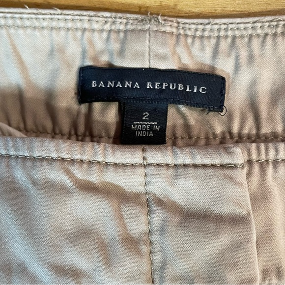 Banana Republic Khaki Skirt - Picture 5 of 8